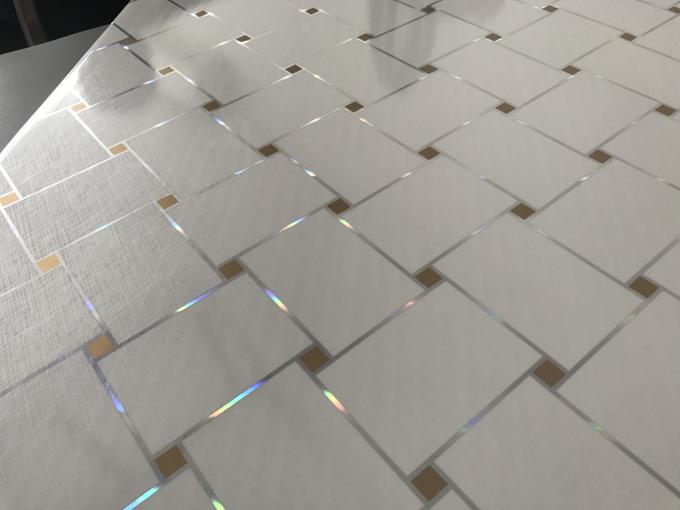 Einfache Wartung PVC-Decken-Fliesen für Restaurant/Hotel Soem/ODM entwerfen