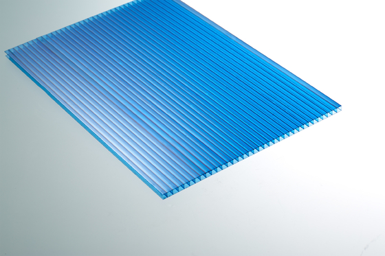 Verschiedene Farbpolycarbonats-Deckung bedeckt -Material 6mm * 2,1 * 11.8m