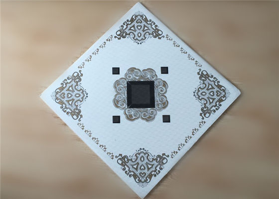 Ökonomische Feuchtigkeitsdichte Deckenfliesen für Falldecken 7 mm Dicke quadratische Deckenplatte