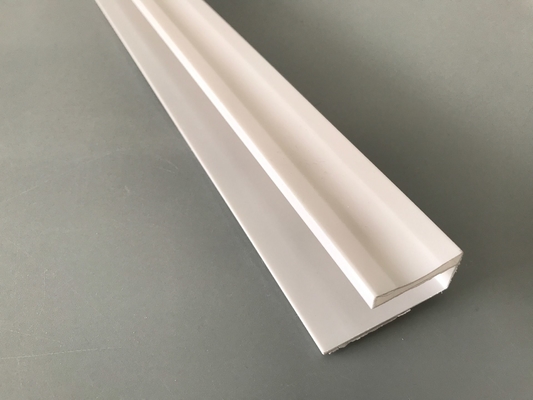 PVC-Zubehör für die Installation von PVC-Platten Weiß PVC-Profil-U Glanzdruck Extrudiertes Kunststoff U-Kanal Wasserdicht UV-Schutz