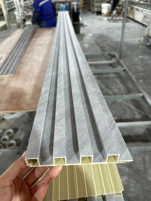 23MM Wandpaneele WPC für die Innenwand- und Deckendekoration
