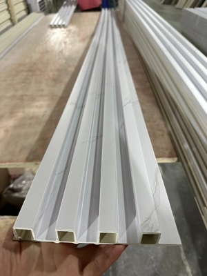 PVC-Schlitten-Akustikplatten dekorative WPC-Platten für Wand und Decke