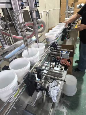 leicht zu verarbeitendes Material für Bodenbeläge, Epoxidharz-Selbstverlaufbeschichtung, Industrieboden-Epoxidharzfarbe, farbiger Sand für dekorative Böden