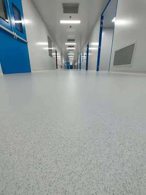 Niedrige Kosten Epoxidholz für Industriebetriebe Hochglanz Epoxidharz farbiger Sandboden Billige selbstnivellierende Bodenfarbe für Garten und Krankenhaus
