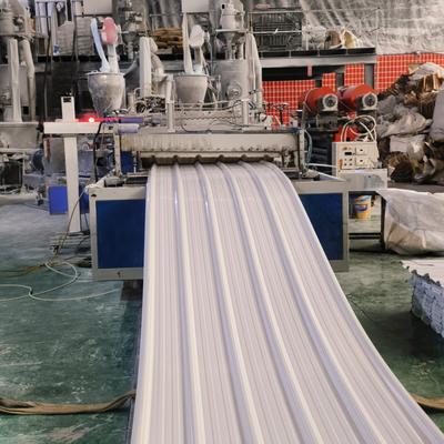 T1130 Wellpappe aus UPVC, weiße Farbe, mehrschichtige UPVC-Dachbleche, langlebige UPVC-Plastik, Öko-Dach, Wellen-Dachplattenlieferant