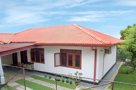 1050mm breite Kunststoff-Wellplatten ASA PVC Dachziegel UV-beständig UPVC Dachplatten