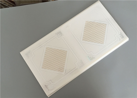Heiße stempelnde dekorative Decke PVC-Deckenplatte-PVCs deckt 300×9 Millimeter mit Ziegeln