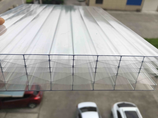 25 mm Multiwand-Polycarbonat-Blätter für LKWs, aerodynamische Barriere, Hochschlag-Polycarbonat